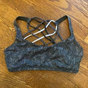 Lululemon free to be wild bra